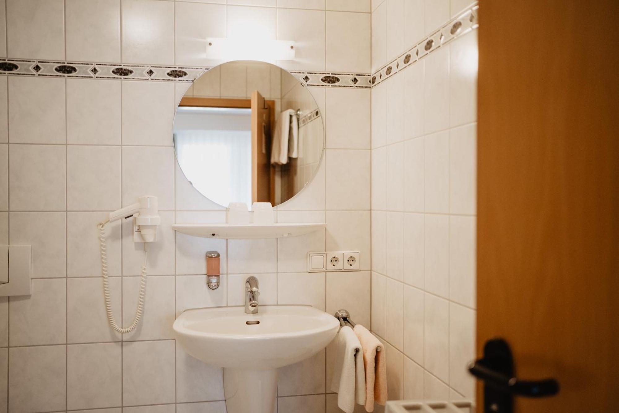 Hotel Garni Stube Endingen am Kaiserstuhl Buitenkant foto