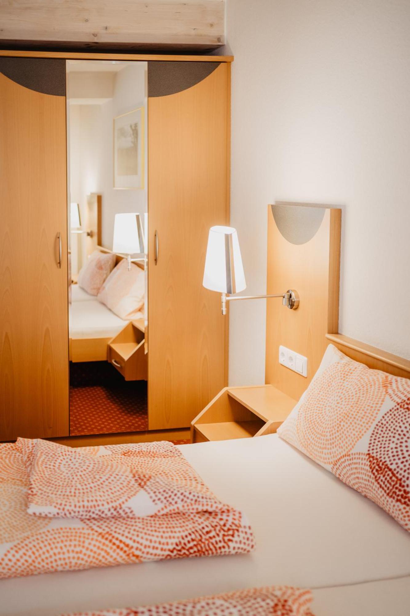 Hotel Garni Stube Endingen am Kaiserstuhl Buitenkant foto